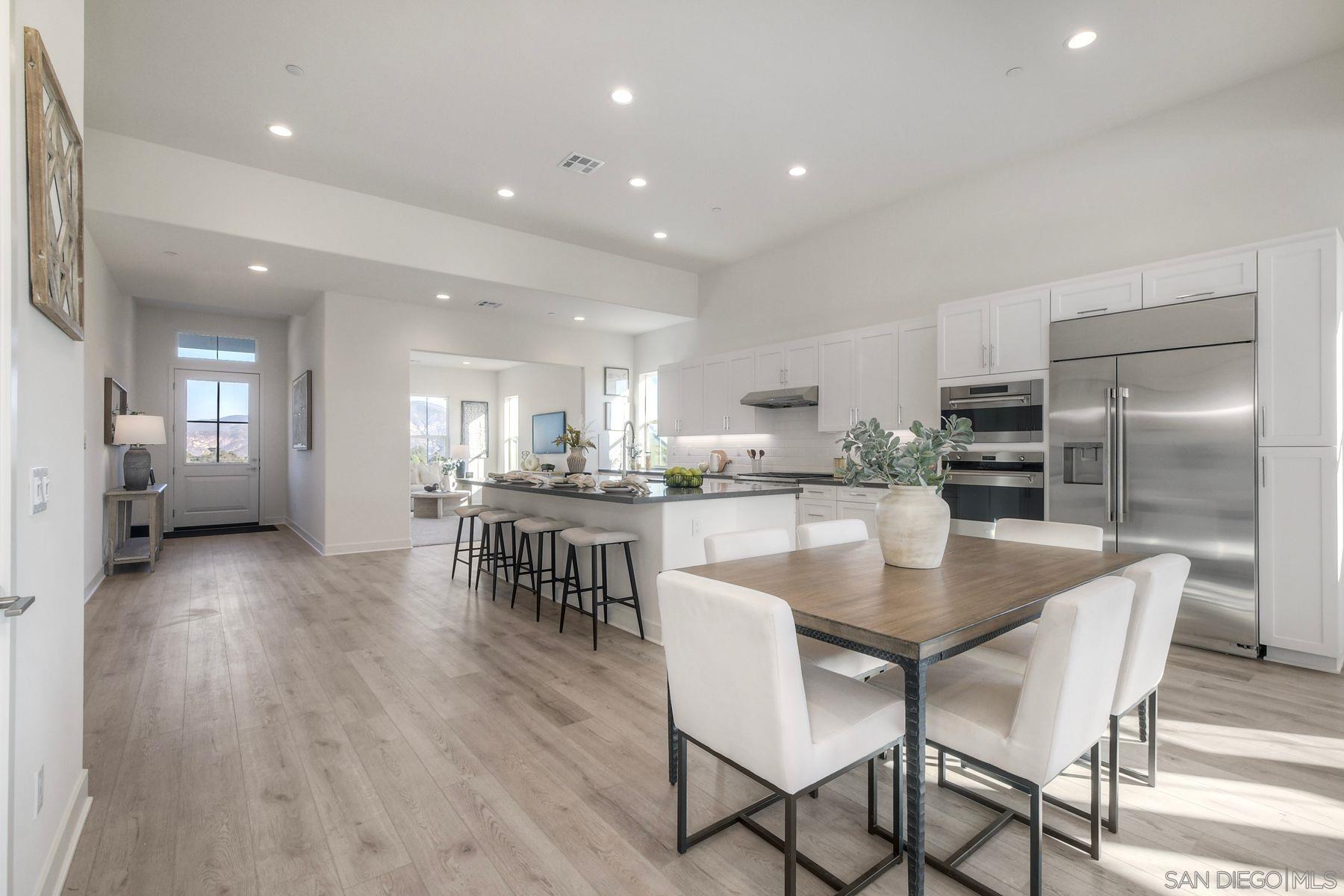 Detail Gallery Image 11 of 50 For 29568  Viking View Ln, Valley Center,  CA 92082 - 5 Beds | 4/1 Baths