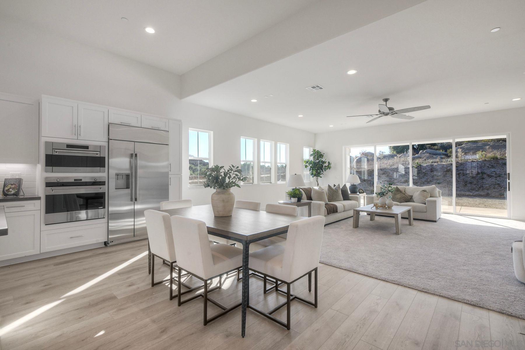 Detail Gallery Image 5 of 50 For 29568  Viking View Ln, Valley Center,  CA 92082 - 5 Beds | 4/1 Baths