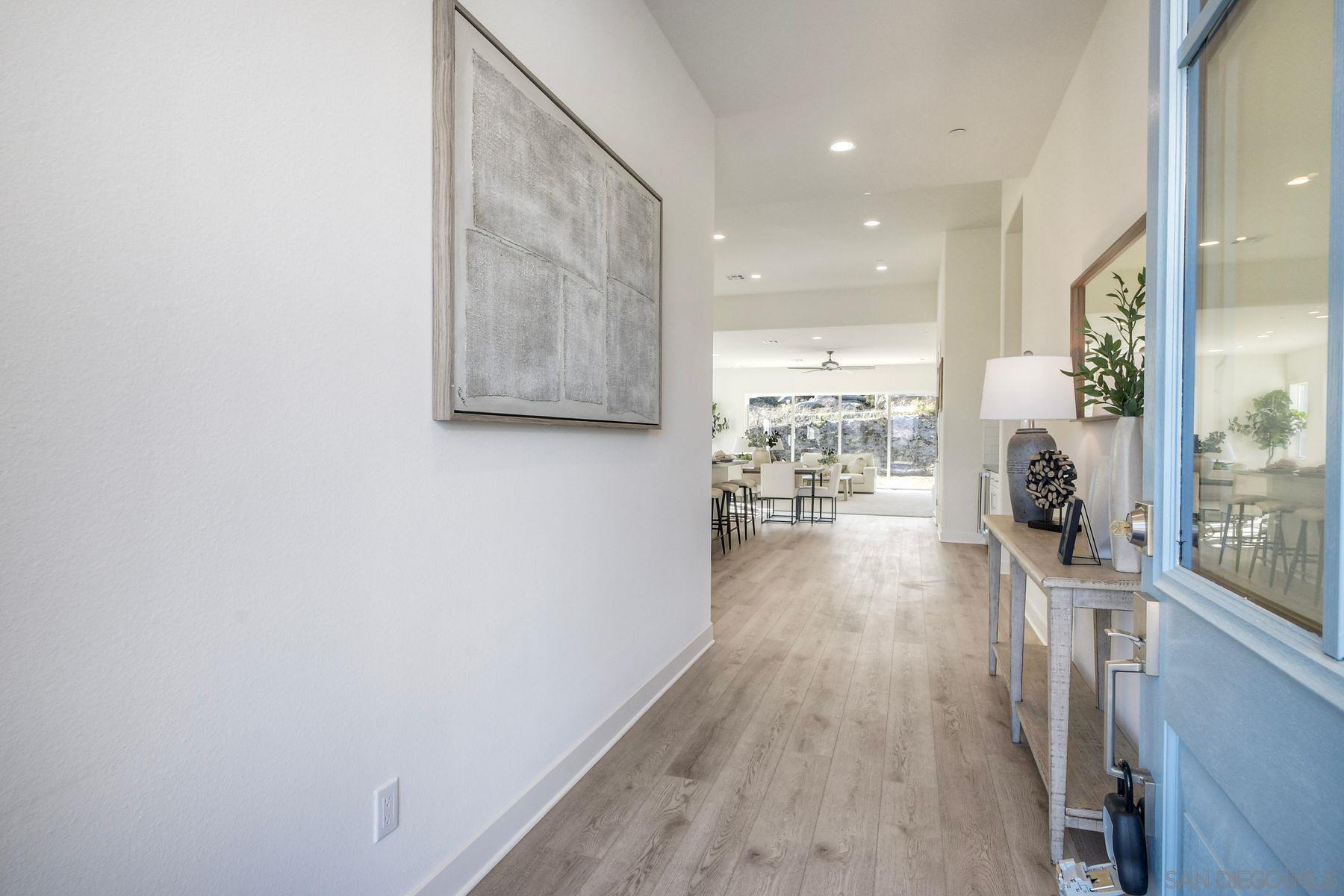 Detail Gallery Image 9 of 50 For 29568  Viking View Ln, Valley Center,  CA 92082 - 5 Beds | 4/1 Baths