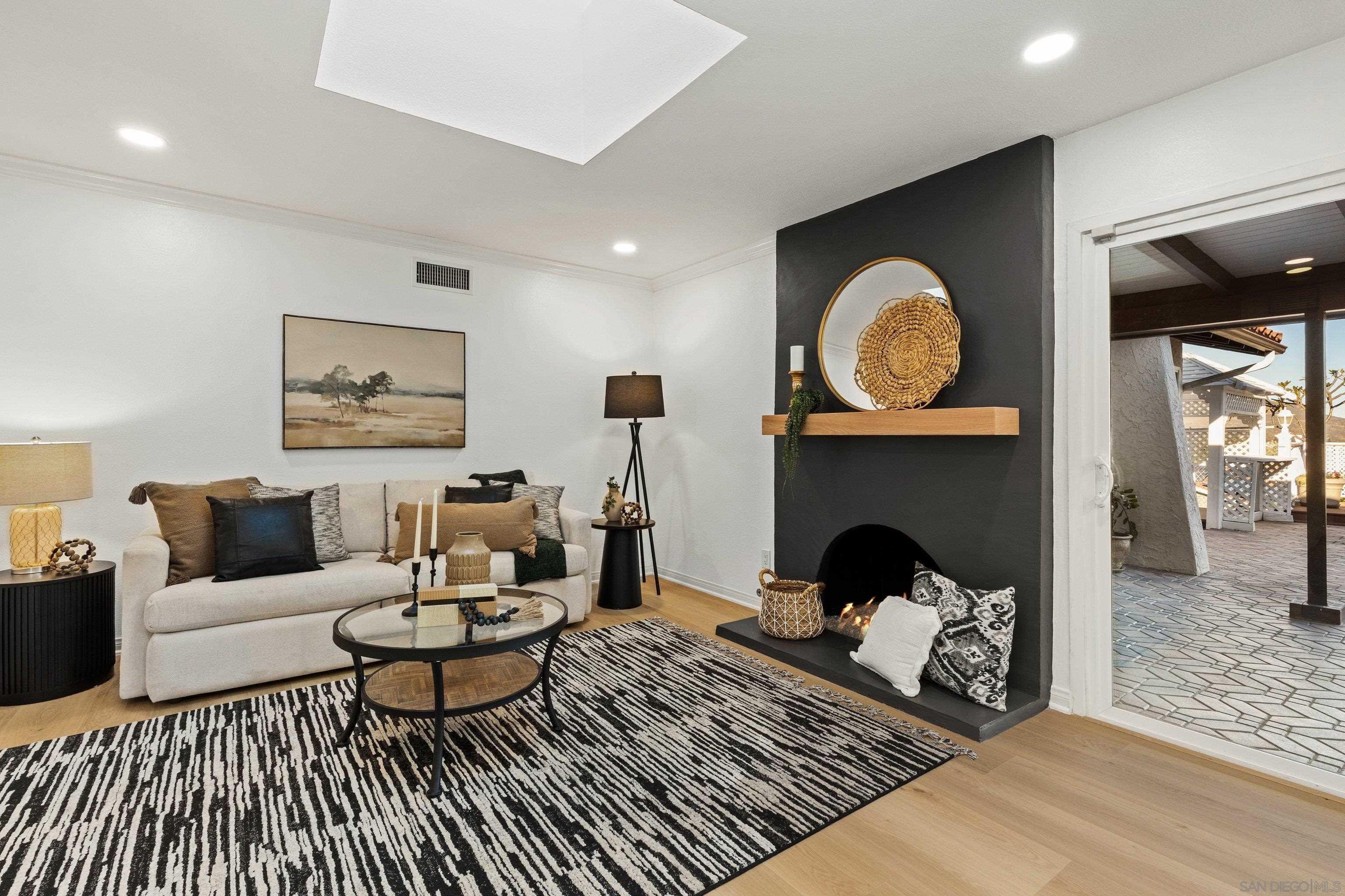 Detail Gallery Image 14 of 35 For 6615  Ridge Manor Ave, San Diego,  CA 92120 - 4 Beds | 2 Baths