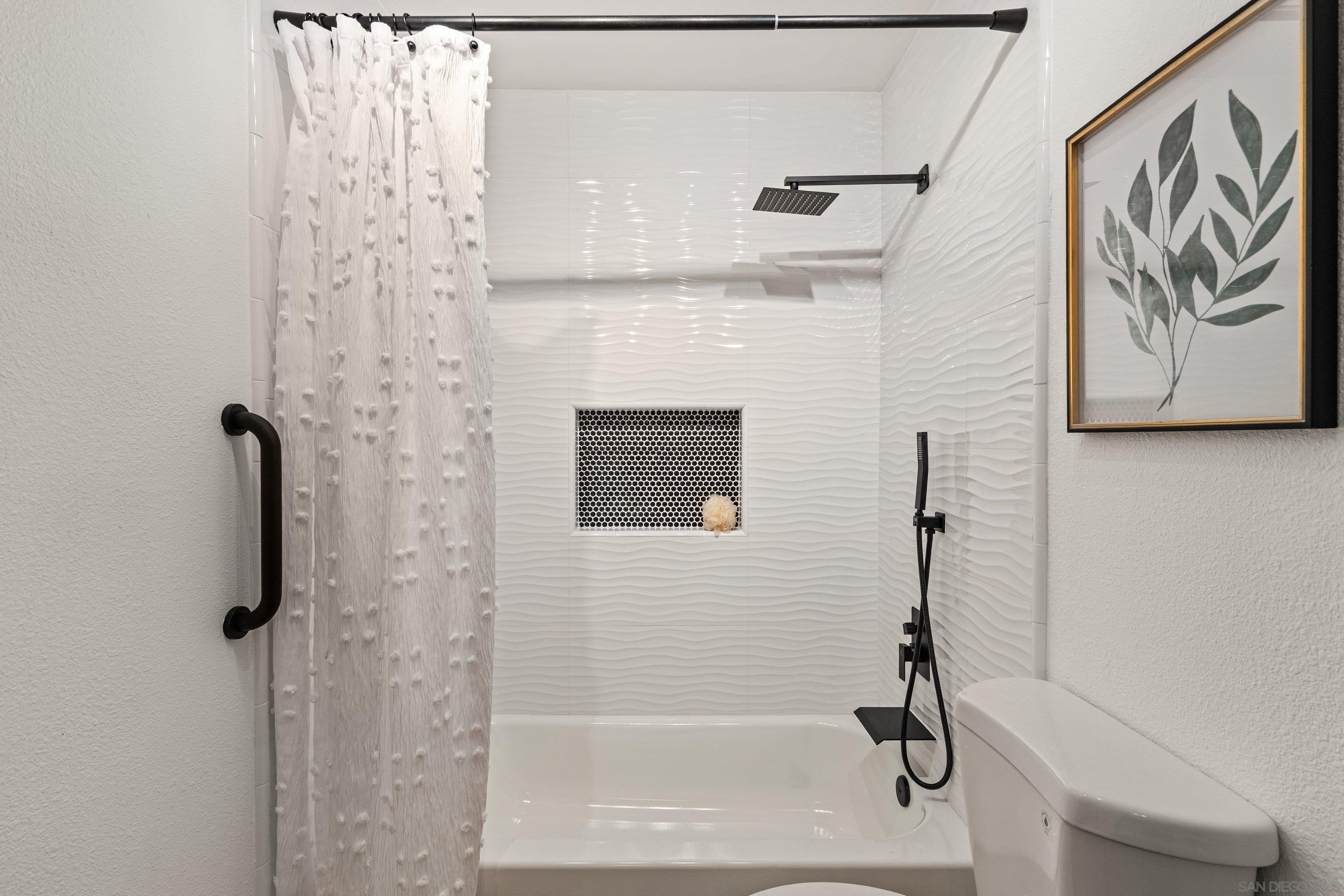 Detail Gallery Image 26 of 35 For 6615  Ridge Manor Ave, San Diego,  CA 92120 - 4 Beds | 2 Baths