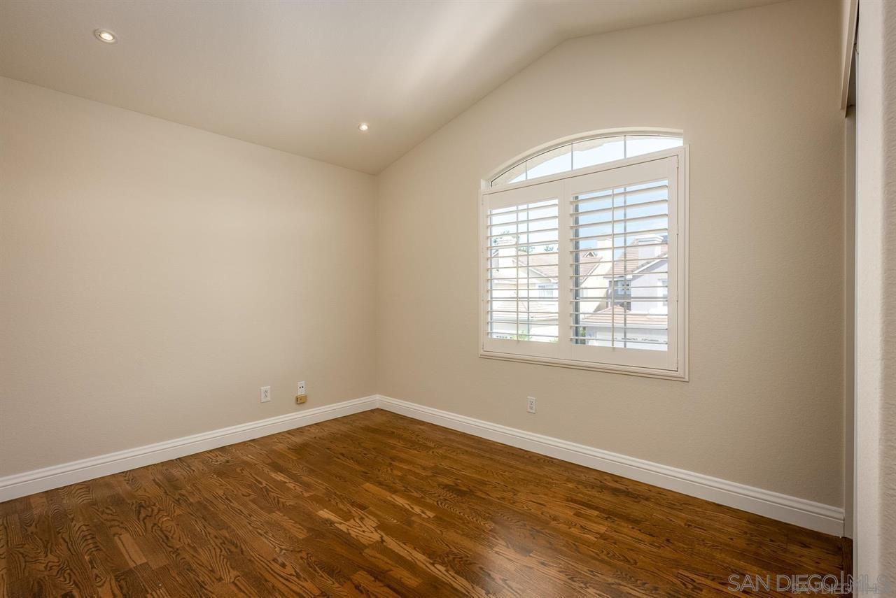 Detail Gallery Image 15 of 29 For 5251  Caminito Exquisito, San Diego,  CA 92130 - 4 Beds | 2/1 Baths