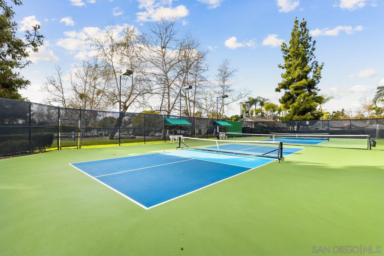 Detail Gallery Image 25 of 29 For 5251  Caminito Exquisito, San Diego,  CA 92130 - 4 Beds | 2/1 Baths