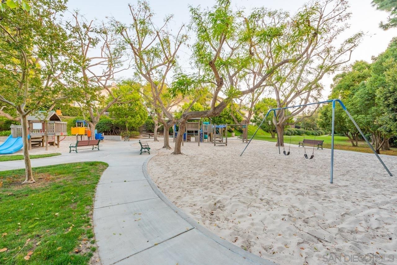 Detail Gallery Image 26 of 29 For 5251  Caminito Exquisito, San Diego,  CA 92130 - 4 Beds | 2/1 Baths