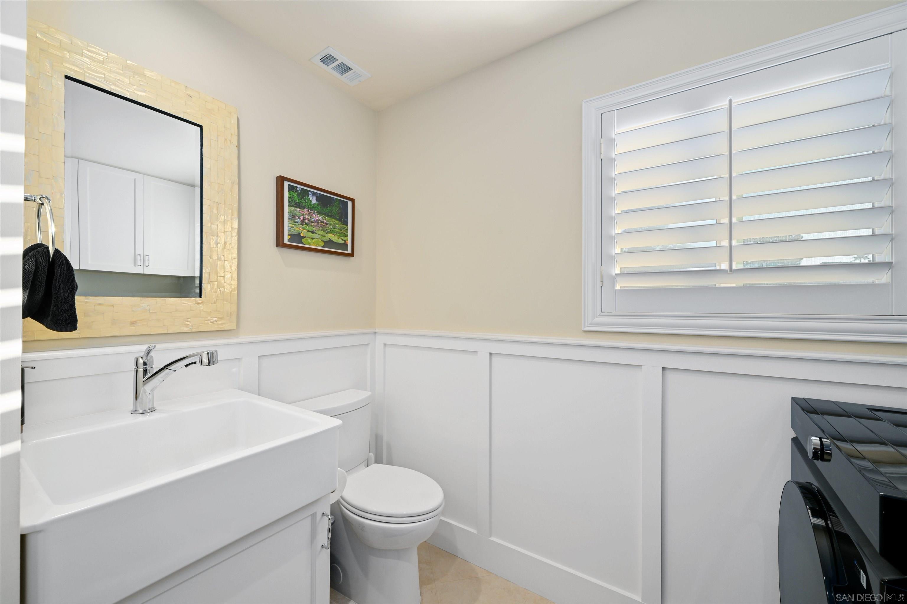 Detail Gallery Image 11 of 33 For 7953  Cinthia St, La Mesa,  CA 91941 - 4 Beds | 4 Baths