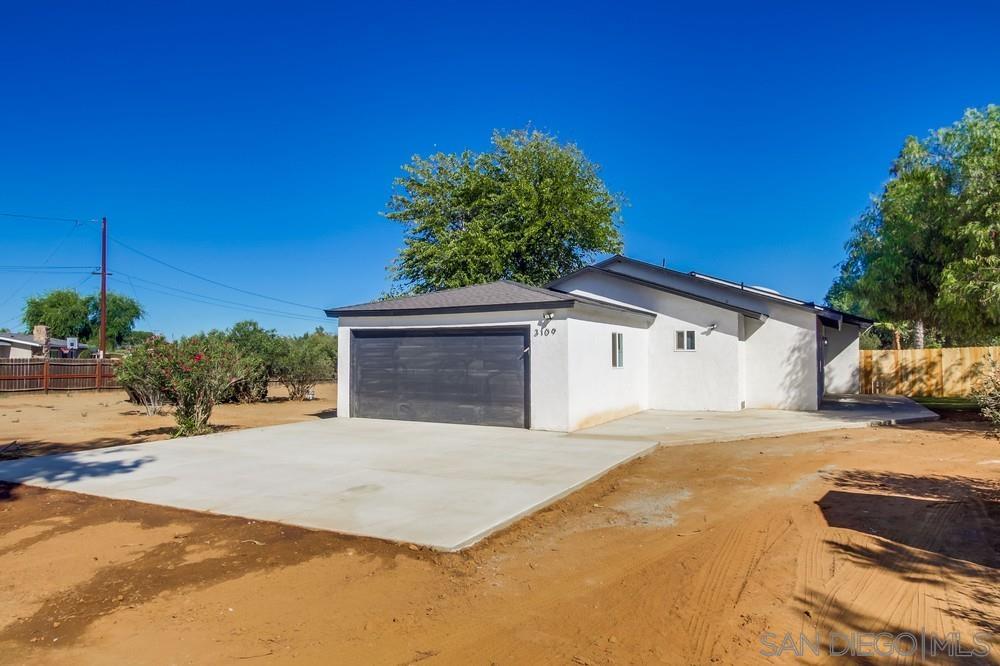 Detail Gallery Image 3 of 57 For 3109  Dye Rd, Ramona,  CA 92065 - 4 Beds | 3/1 Baths