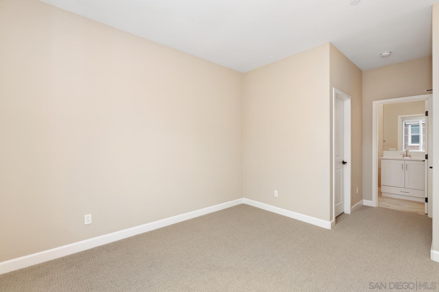 Detail Gallery Image 14 of 23 For 1227  Sunrise Vw  #105,  San Marcos,  CA 92078 - 3 Beds | 3 Baths