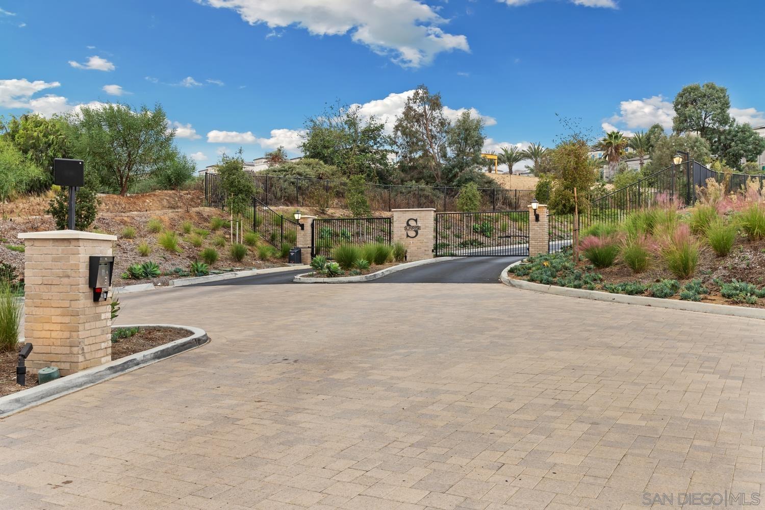 Detail Gallery Image 21 of 23 For 1227  Sunrise Vw  #105,  San Marcos,  CA 92078 - 3 Beds | 3 Baths