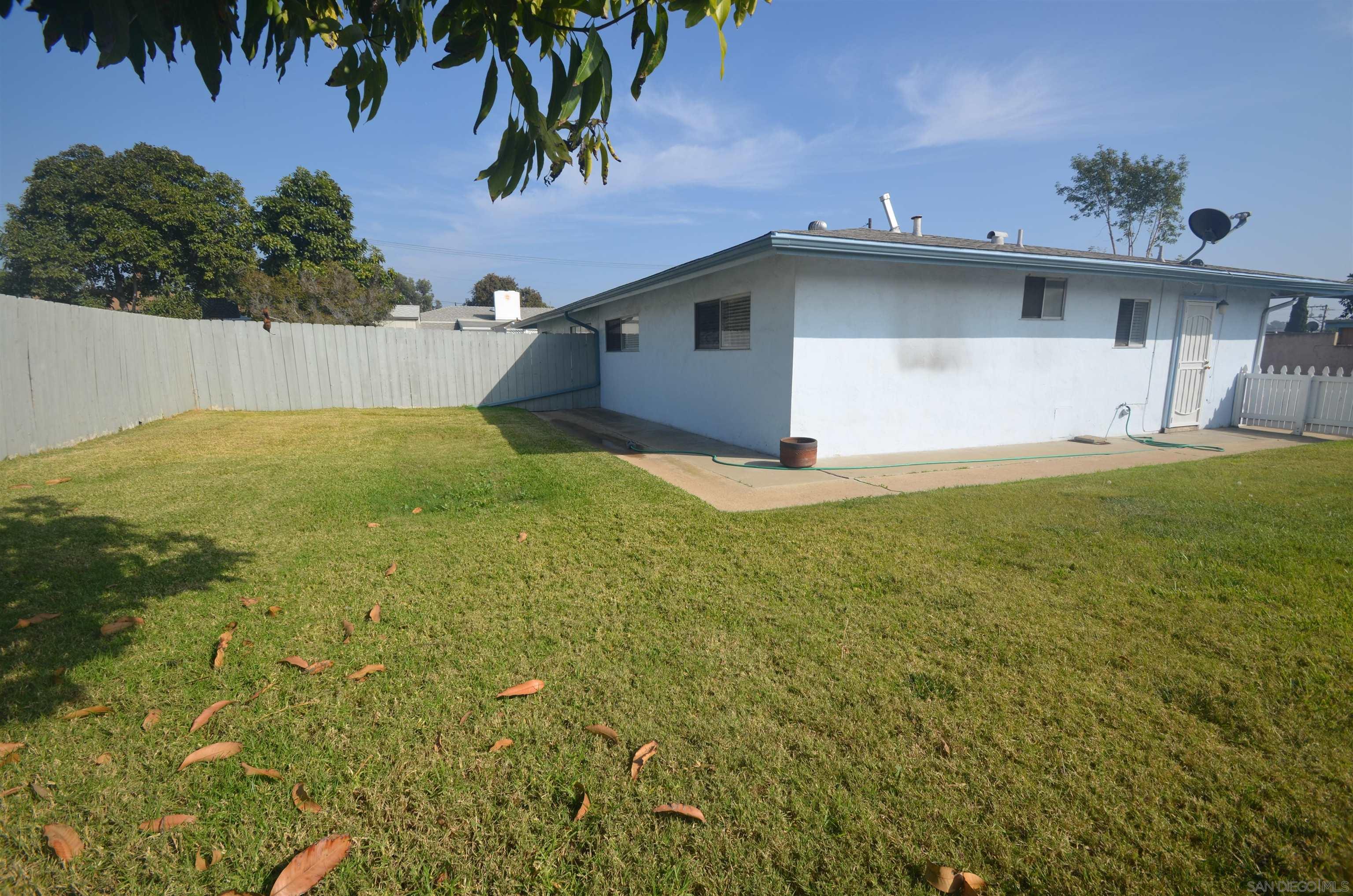 Detail Gallery Image 3 of 19 For 1120  1st Ave, Chula Vista,  CA 91911 - 2 Beds | 1 Baths