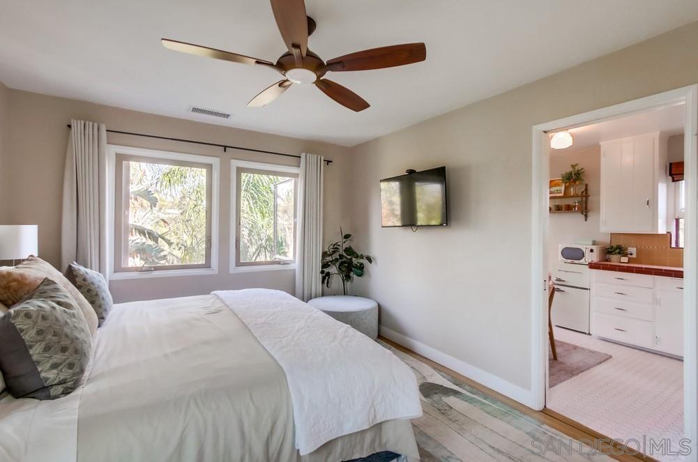 Detail Gallery Image 6 of 23 For 5438 B  Gilbert Drive  B, San Diego,  CA 92115 - 1 Beds | 1 Baths