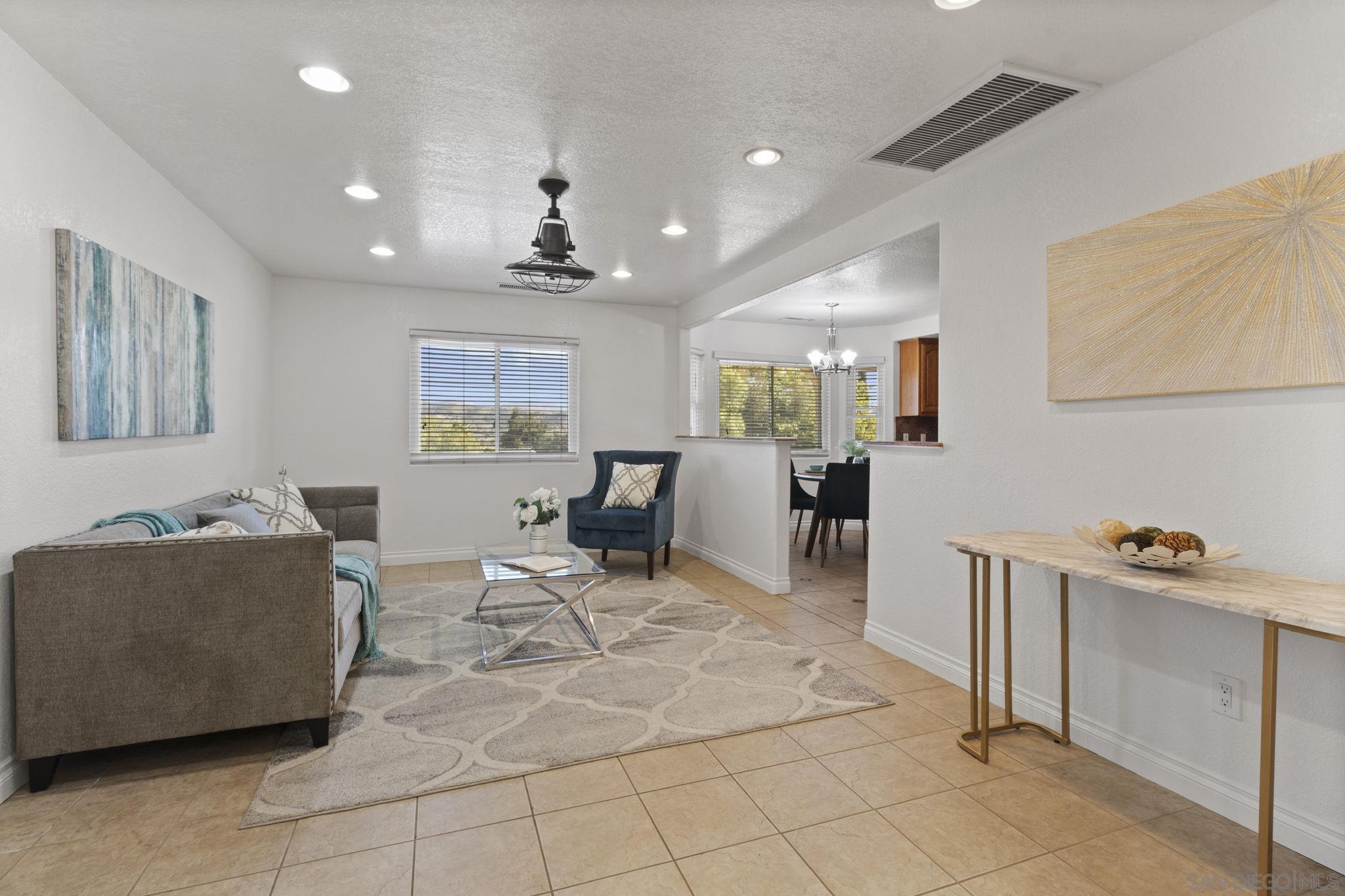 Detail Gallery Image 10 of 53 For 1287  Hanson Way, Ramona,  CA 92065 - 4 Beds | 2 Baths