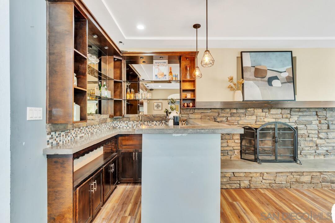 Detail Gallery Image 13 of 46 For 1772  Garrison Way, El Cajon,  CA 92019 - 5 Beds | 2/1 Baths