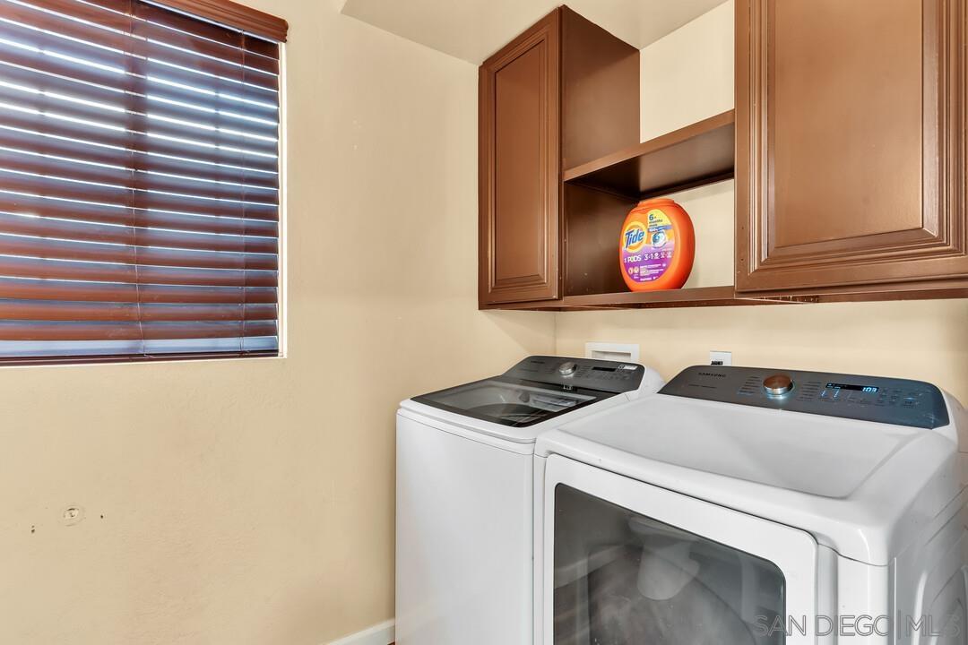 Detail Gallery Image 18 of 46 For 1772  Garrison Way, El Cajon,  CA 92019 - 5 Beds | 2/1 Baths