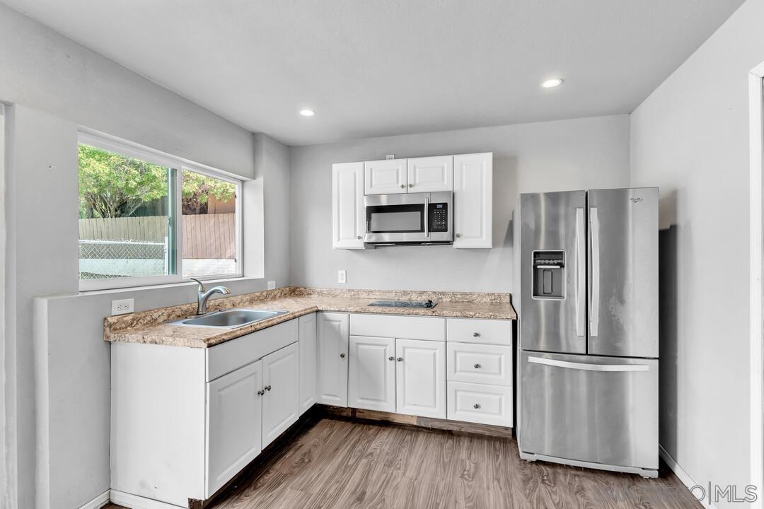 Detail Gallery Image 27 of 46 For 1772  Garrison Way, El Cajon,  CA 92019 - 5 Beds | 2/1 Baths