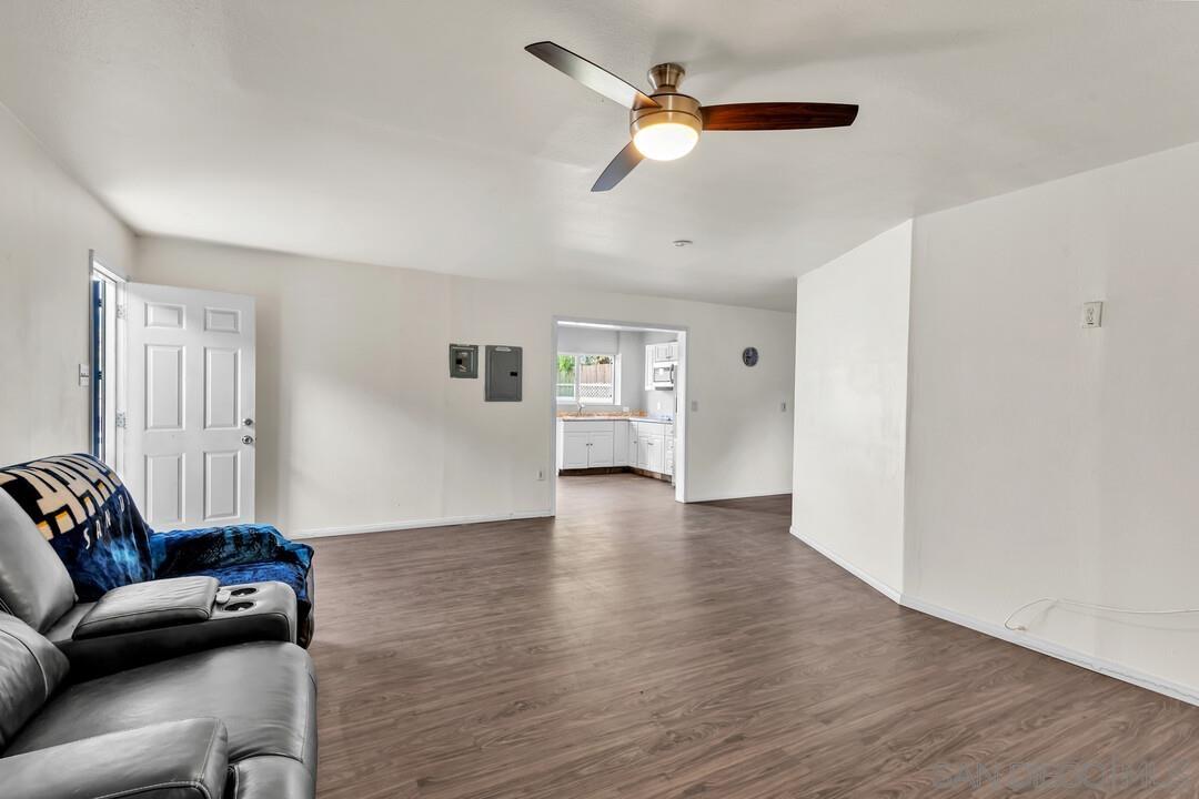 Detail Gallery Image 29 of 46 For 1772  Garrison Way, El Cajon,  CA 92019 - 5 Beds | 2/1 Baths