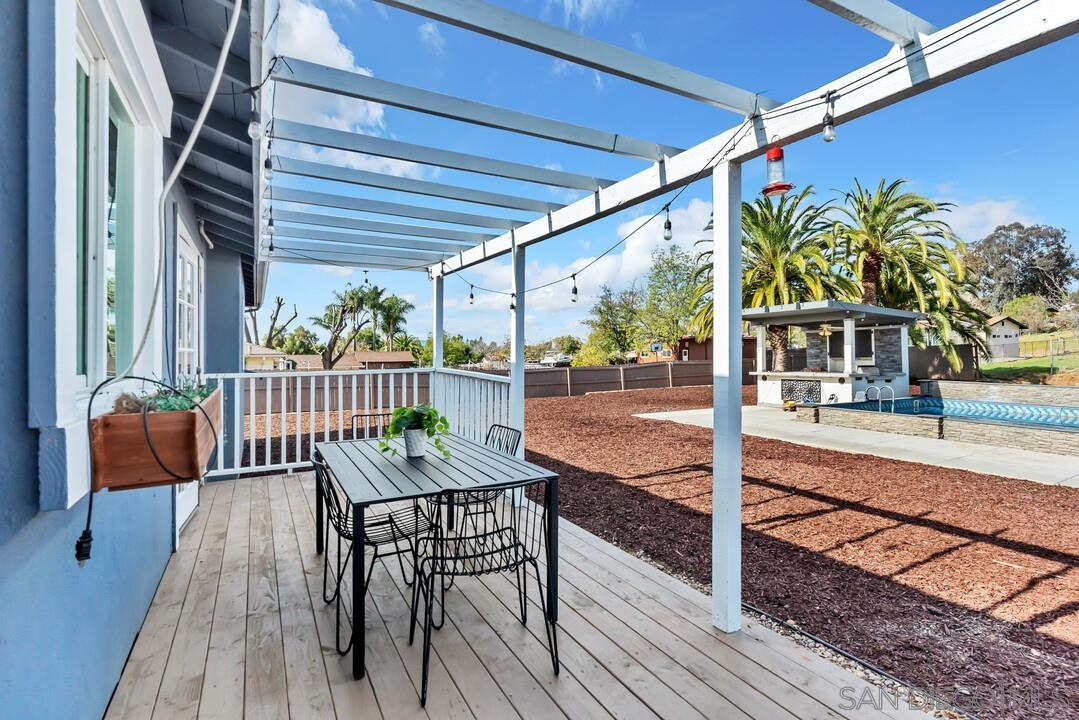 Detail Gallery Image 32 of 46 For 1772  Garrison Way, El Cajon,  CA 92019 - 5 Beds | 2/1 Baths