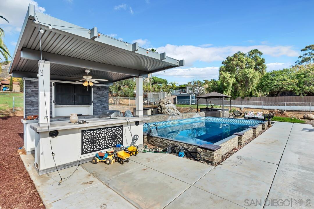 Detail Gallery Image 37 of 46 For 1772  Garrison Way, El Cajon,  CA 92019 - 5 Beds | 2/1 Baths