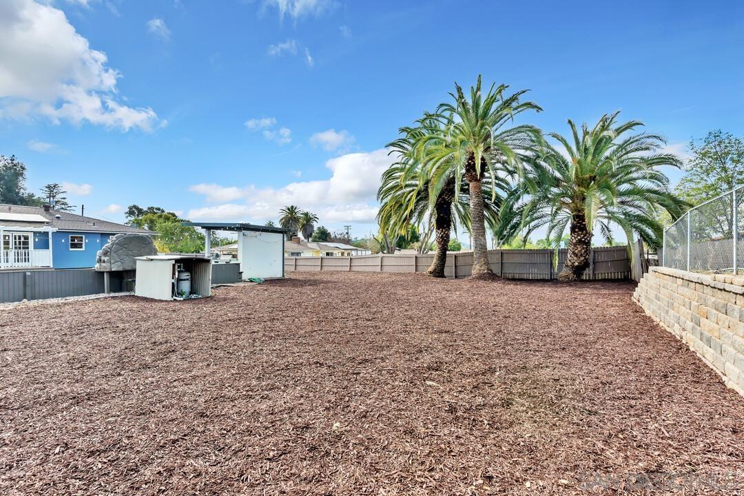 Detail Gallery Image 40 of 46 For 1772  Garrison Way, El Cajon,  CA 92019 - 5 Beds | 2/1 Baths