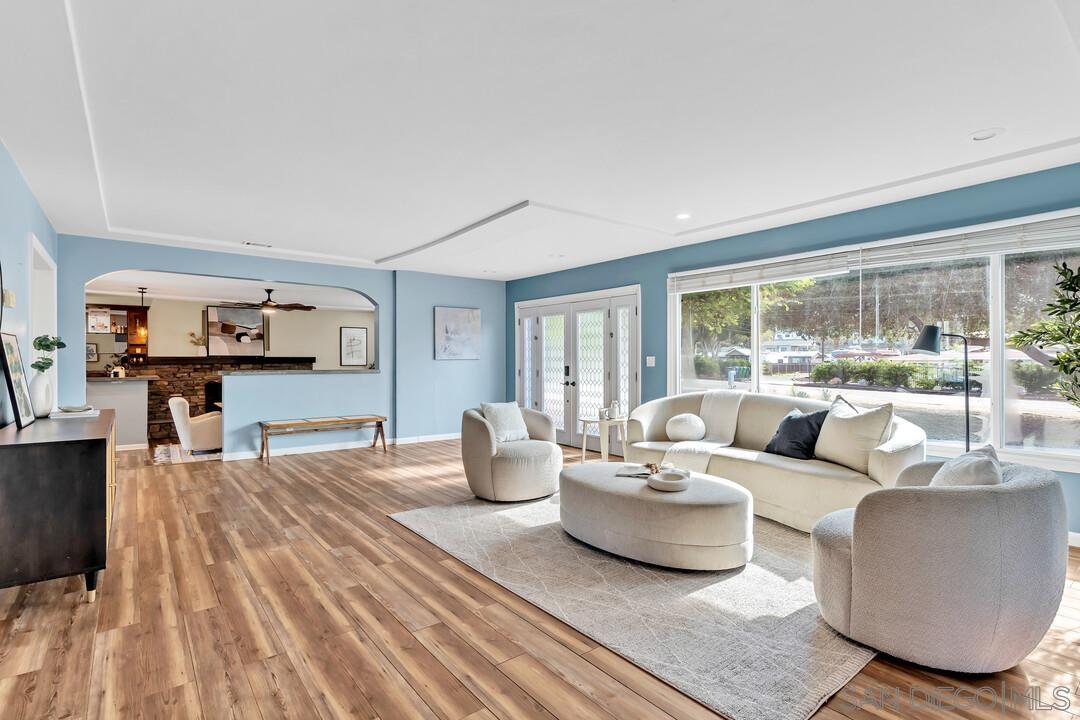 Detail Gallery Image 7 of 46 For 1772  Garrison Way, El Cajon,  CA 92019 - 5 Beds | 2/1 Baths