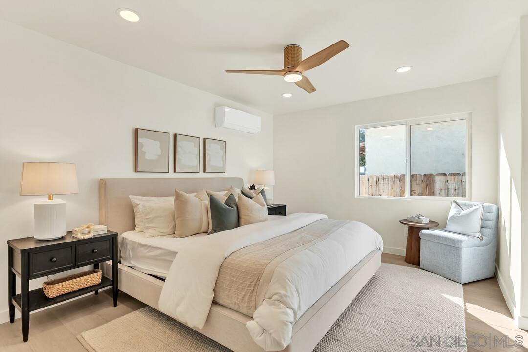 Detail Gallery Image 24 of 42 For 2275  Emerald St, San Diego,  CA 92109 - 2 Beds | 2 Baths