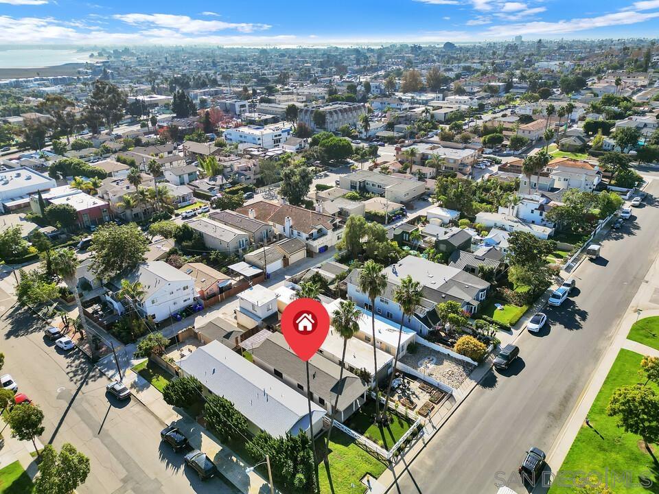 Detail Gallery Image 37 of 42 For 2275  Emerald St, San Diego,  CA 92109 - 2 Beds | 2 Baths