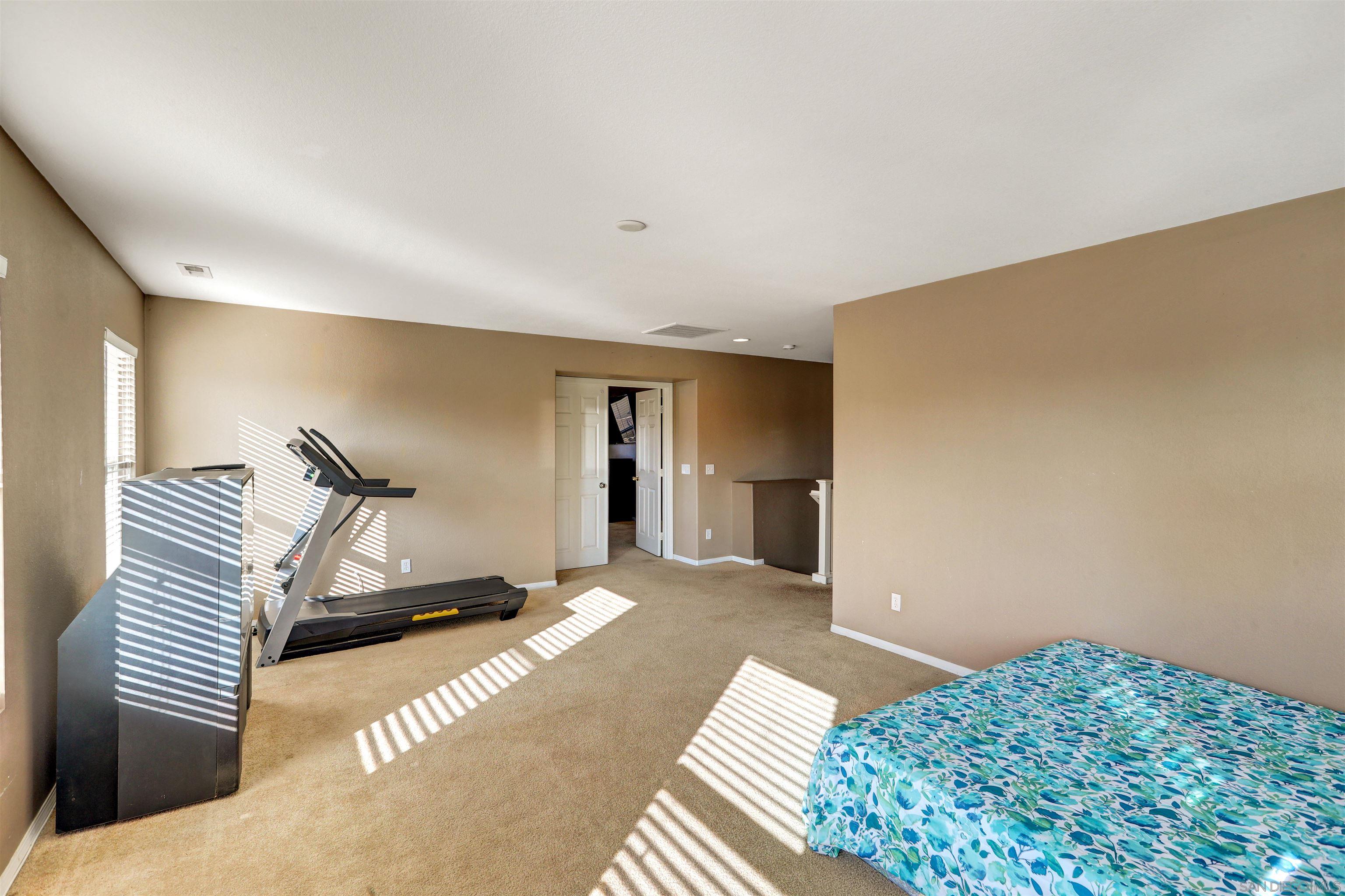 Detail Gallery Image 11 of 24 For 1071  Paintbrush Trl, Hemet,  CA 92545 - 5 Beds | 3/1 Baths