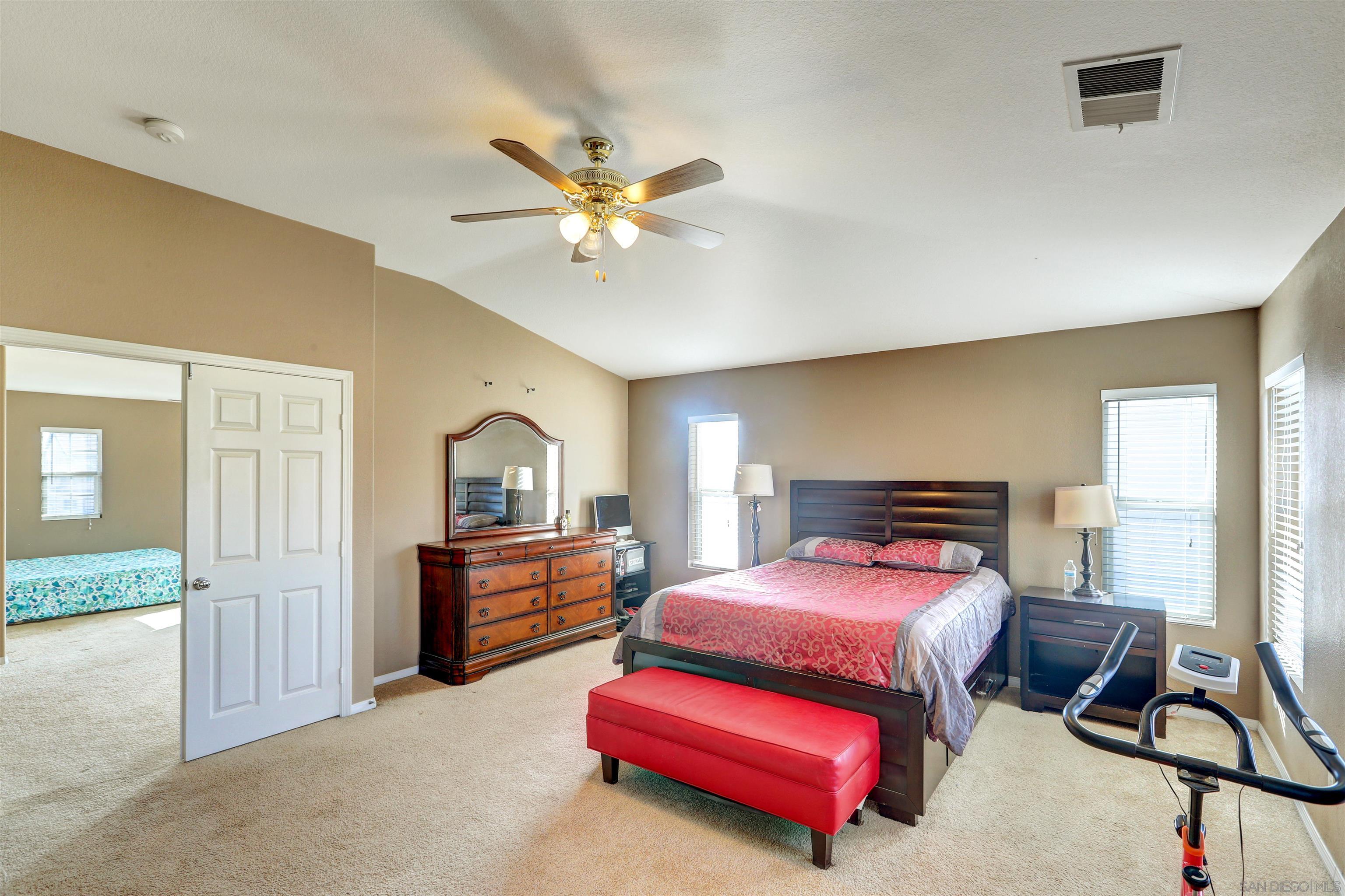 Detail Gallery Image 13 of 24 For 1071  Paintbrush Trl, Hemet,  CA 92545 - 5 Beds | 3/1 Baths