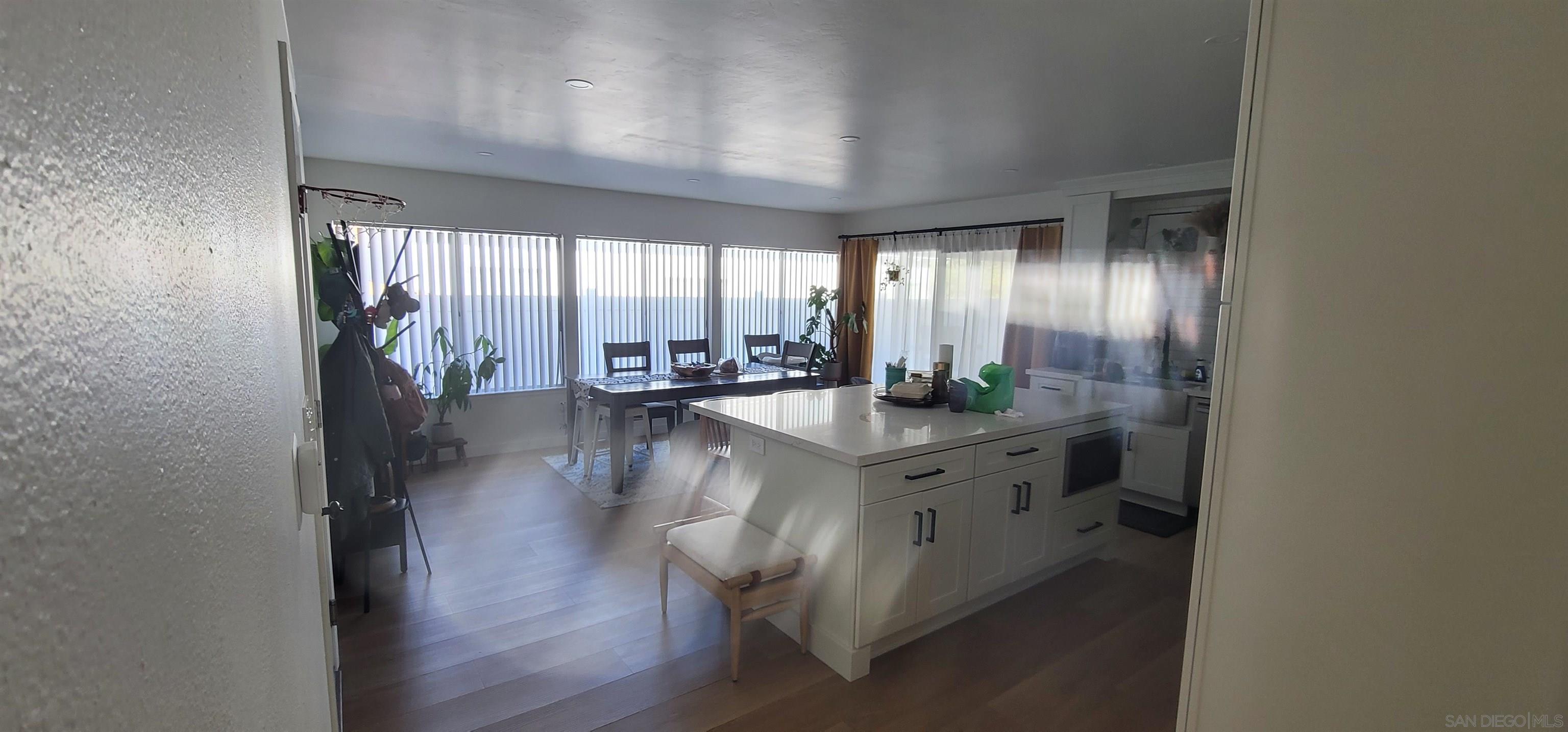 Detail Gallery Image 6 of 17 For 8490  Hydra Ln, San Diego,  CA 92126 - 3 Beds | 2 Baths