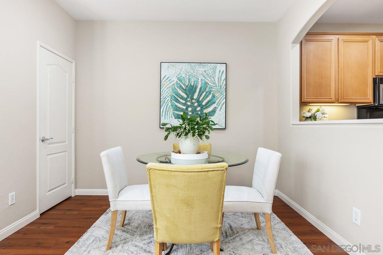 Detail Gallery Image 11 of 41 For 16913  New Rochelle Way  #83,  San Diego,  CA 92127 - 3 Beds | 2/1 Baths