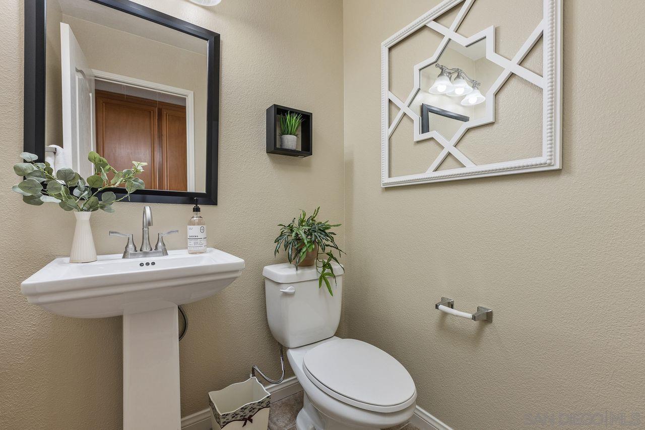 Detail Gallery Image 17 of 41 For 16913  New Rochelle Way  #83,  San Diego,  CA 92127 - 3 Beds | 2/1 Baths