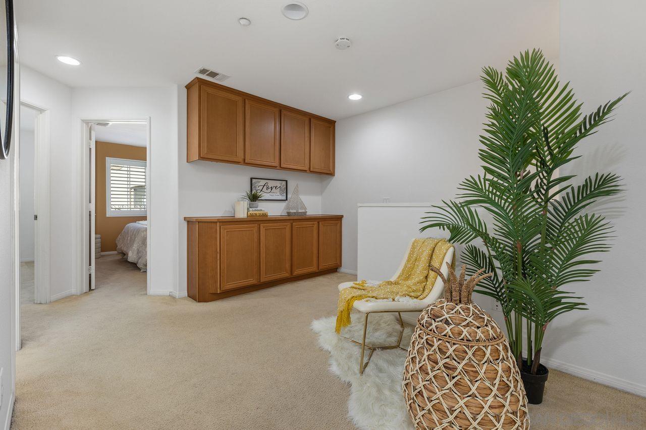 Detail Gallery Image 18 of 41 For 16913  New Rochelle Way  #83,  San Diego,  CA 92127 - 3 Beds | 2/1 Baths