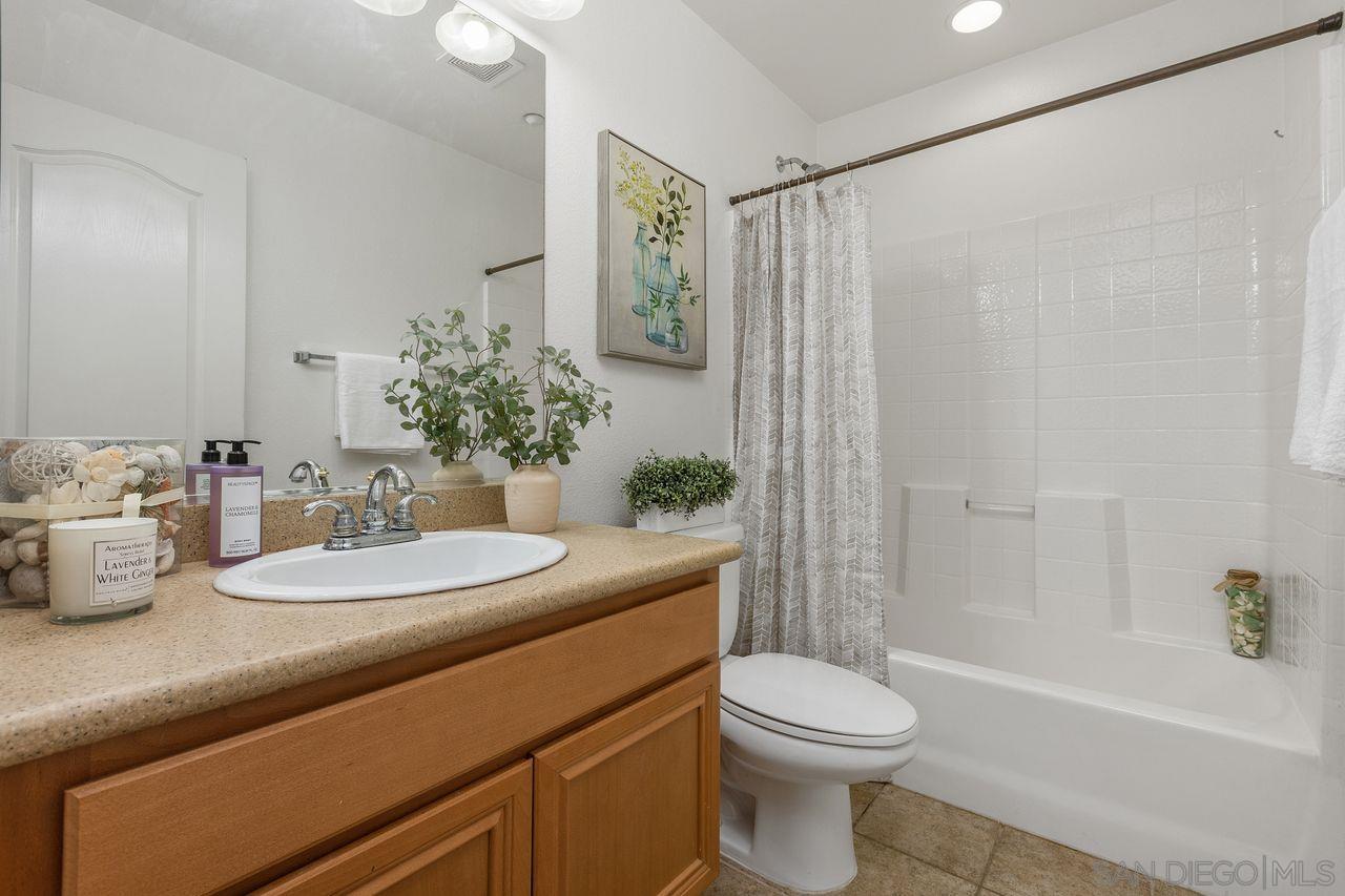 Detail Gallery Image 21 of 41 For 16913  New Rochelle Way  #83,  San Diego,  CA 92127 - 3 Beds | 2/1 Baths