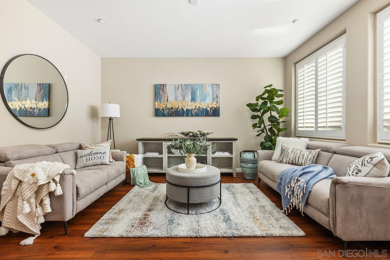 Detail Gallery Image 7 of 41 For 16913  New Rochelle Way  #83,  San Diego,  CA 92127 - 3 Beds | 2/1 Baths