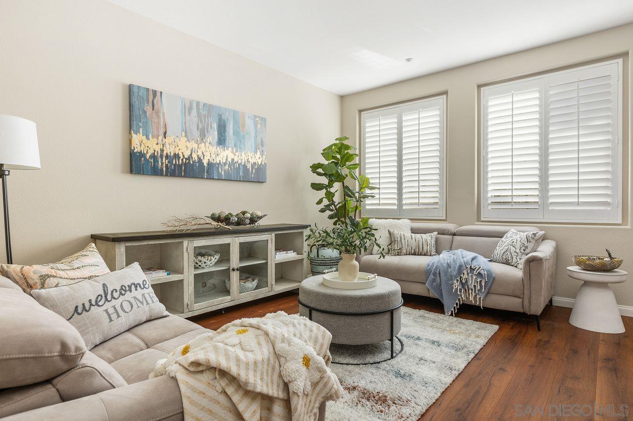 Detail Gallery Image 8 of 41 For 16913  New Rochelle Way  #83,  San Diego,  CA 92127 - 3 Beds | 2/1 Baths