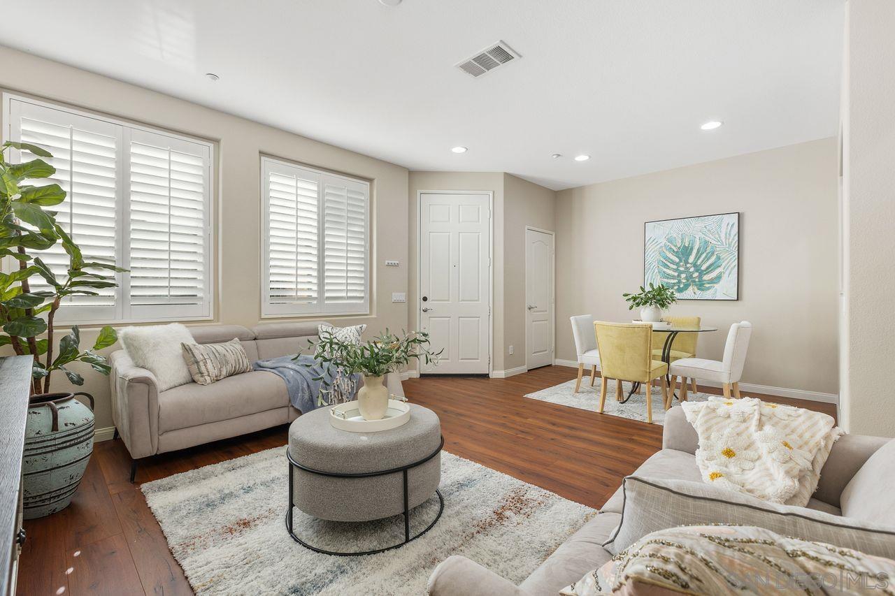 Detail Gallery Image 9 of 41 For 16913  New Rochelle Way  #83,  San Diego,  CA 92127 - 3 Beds | 2/1 Baths