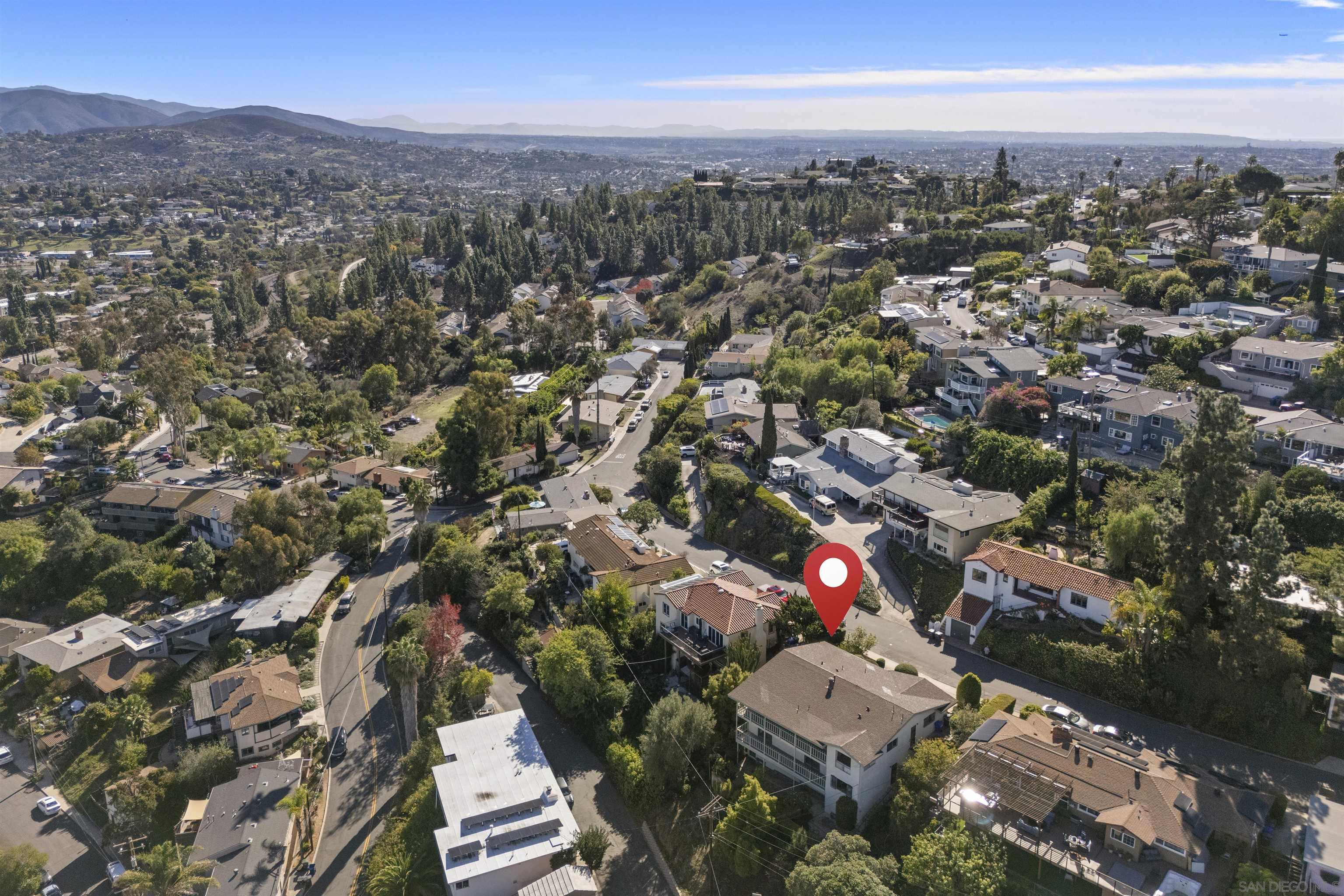 Detail Gallery Image 2 of 31 For 4417  Beverly Dr, La Mesa,  CA 91941 - 4 Beds | 2/1 Baths