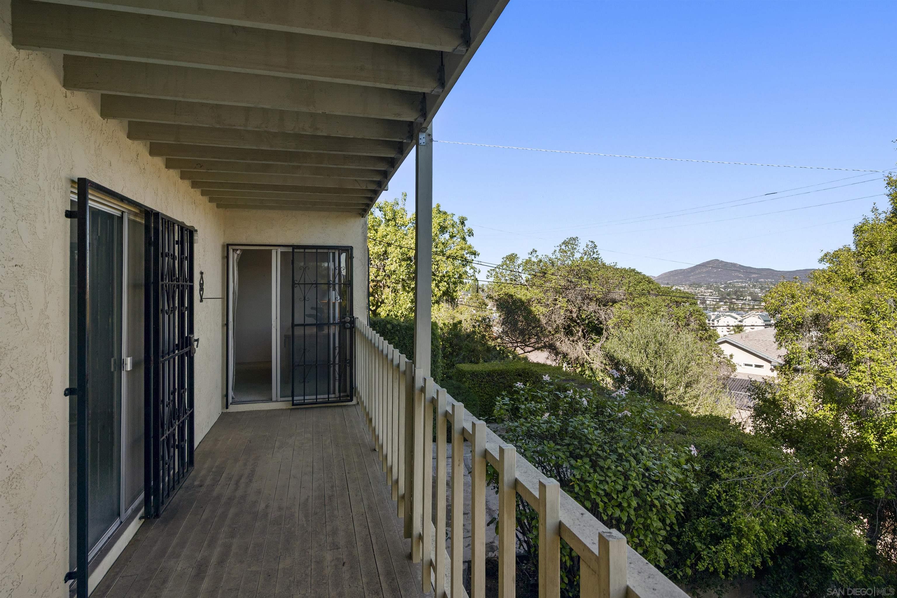 Detail Gallery Image 22 of 31 For 4417  Beverly Dr, La Mesa,  CA 91941 - 4 Beds | 2/1 Baths