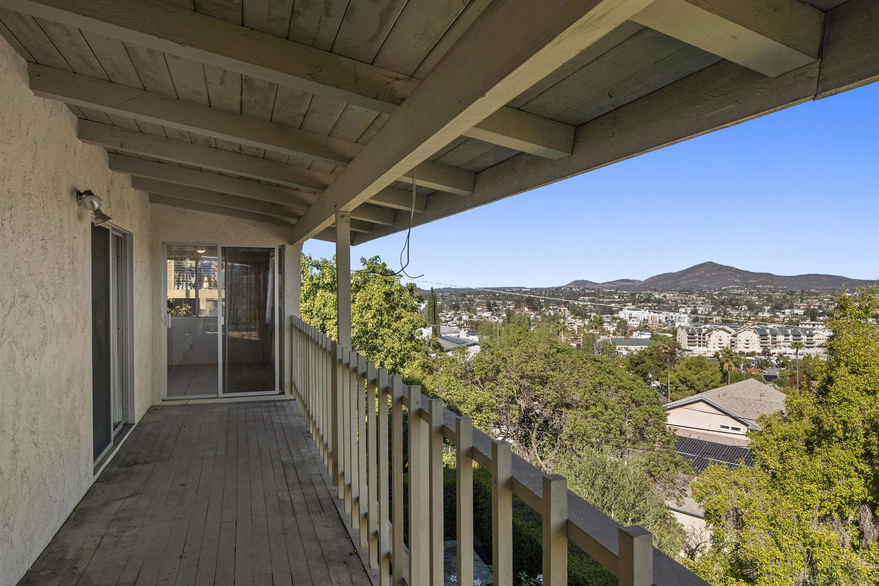 Detail Gallery Image 24 of 31 For 4417  Beverly Dr, La Mesa,  CA 91941 - 4 Beds | 2/1 Baths