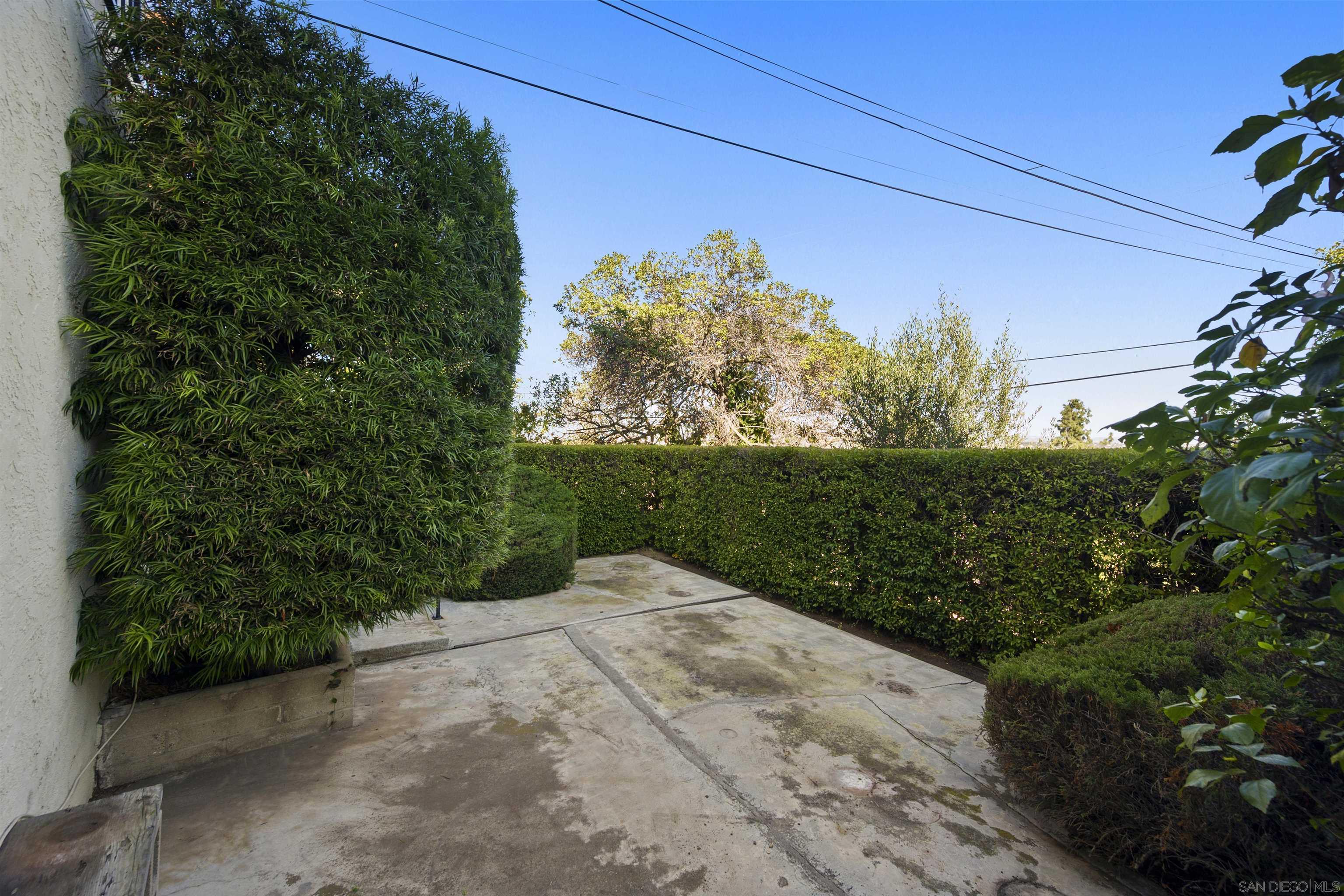 Detail Gallery Image 25 of 31 For 4417  Beverly Dr, La Mesa,  CA 91941 - 4 Beds | 2/1 Baths