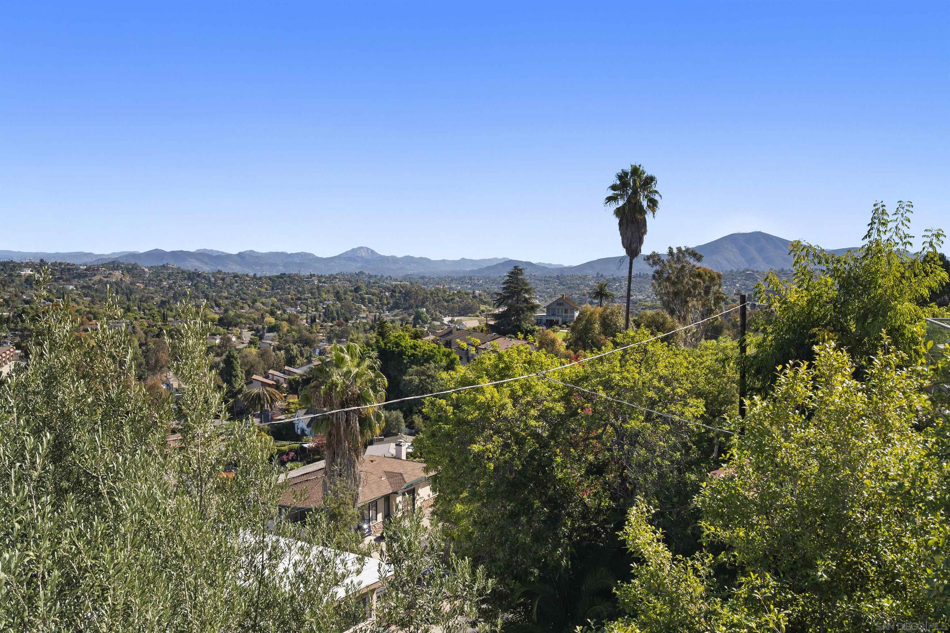 Detail Gallery Image 28 of 31 For 4417  Beverly Dr, La Mesa,  CA 91941 - 4 Beds | 2/1 Baths