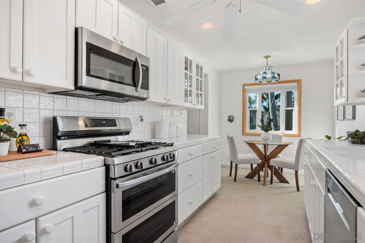 Detail Gallery Image 12 of 28 For 201  Coneflower St, Encinitas,  CA 92024 - 2 Beds | 1 Baths