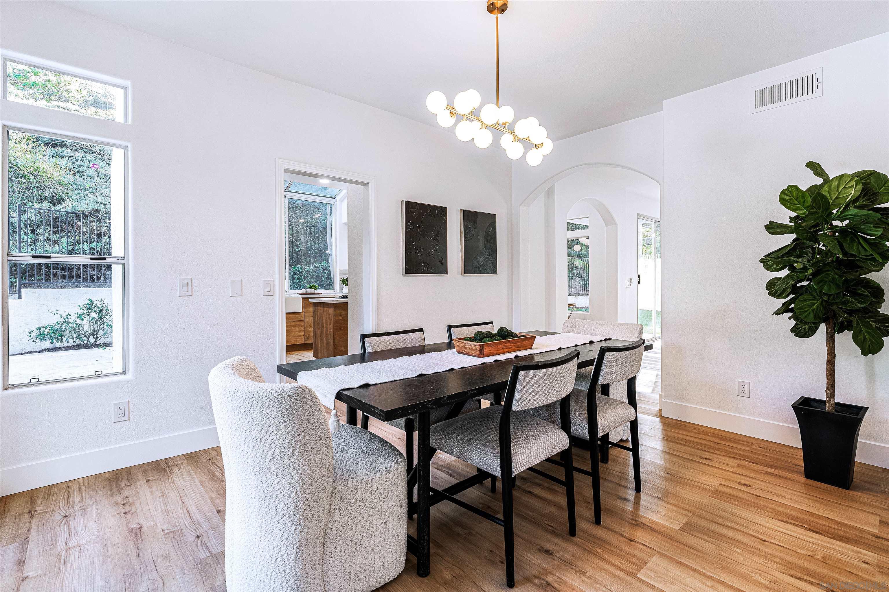 Detail Gallery Image 31 of 75 For 4943  Marin Dr, Oceanside,  CA 92056 - 5 Beds | 3/1 Baths