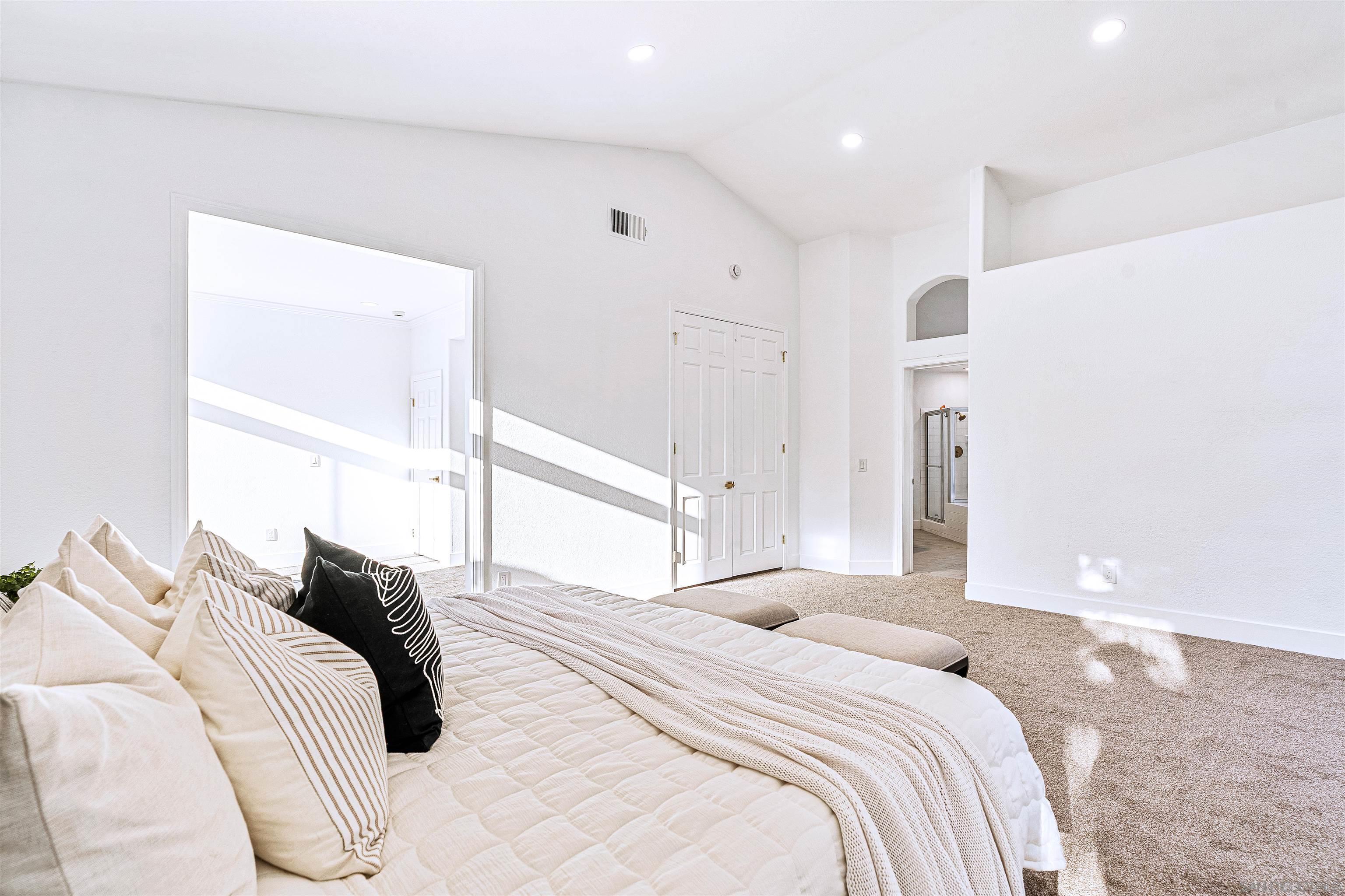 Detail Gallery Image 41 of 75 For 4943  Marin Dr, Oceanside,  CA 92056 - 5 Beds | 3/1 Baths