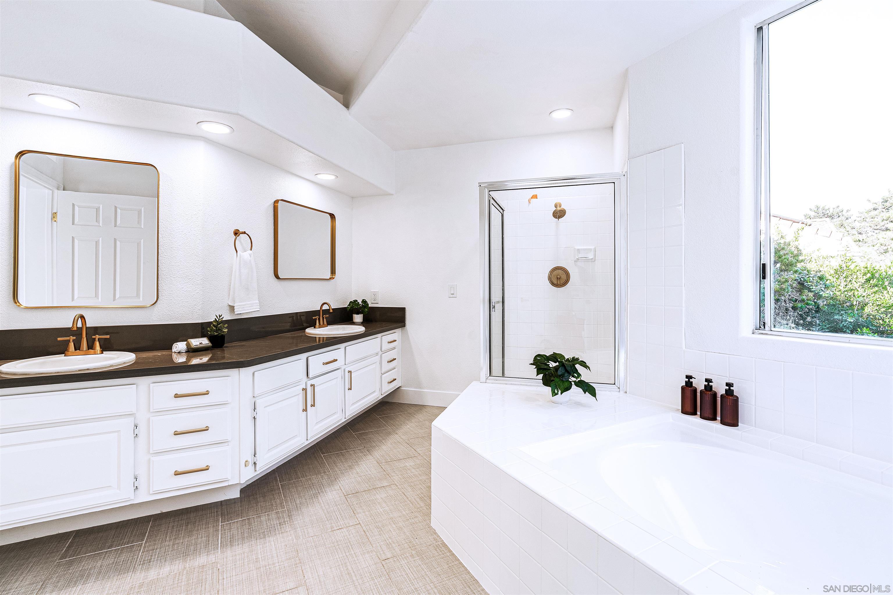 Detail Gallery Image 44 of 75 For 4943  Marin Dr, Oceanside,  CA 92056 - 5 Beds | 3/1 Baths