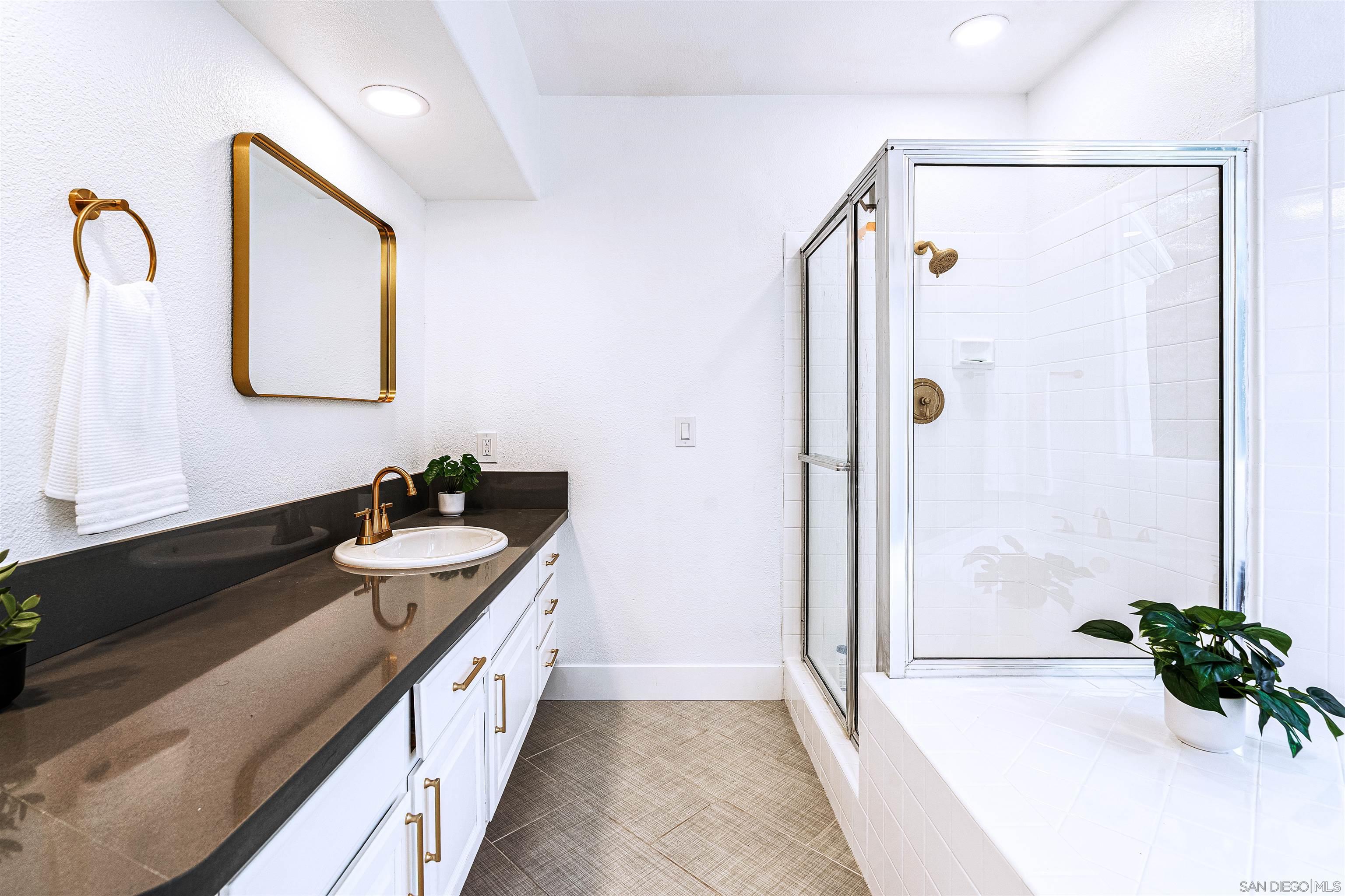 Detail Gallery Image 45 of 75 For 4943  Marin Dr, Oceanside,  CA 92056 - 5 Beds | 3/1 Baths