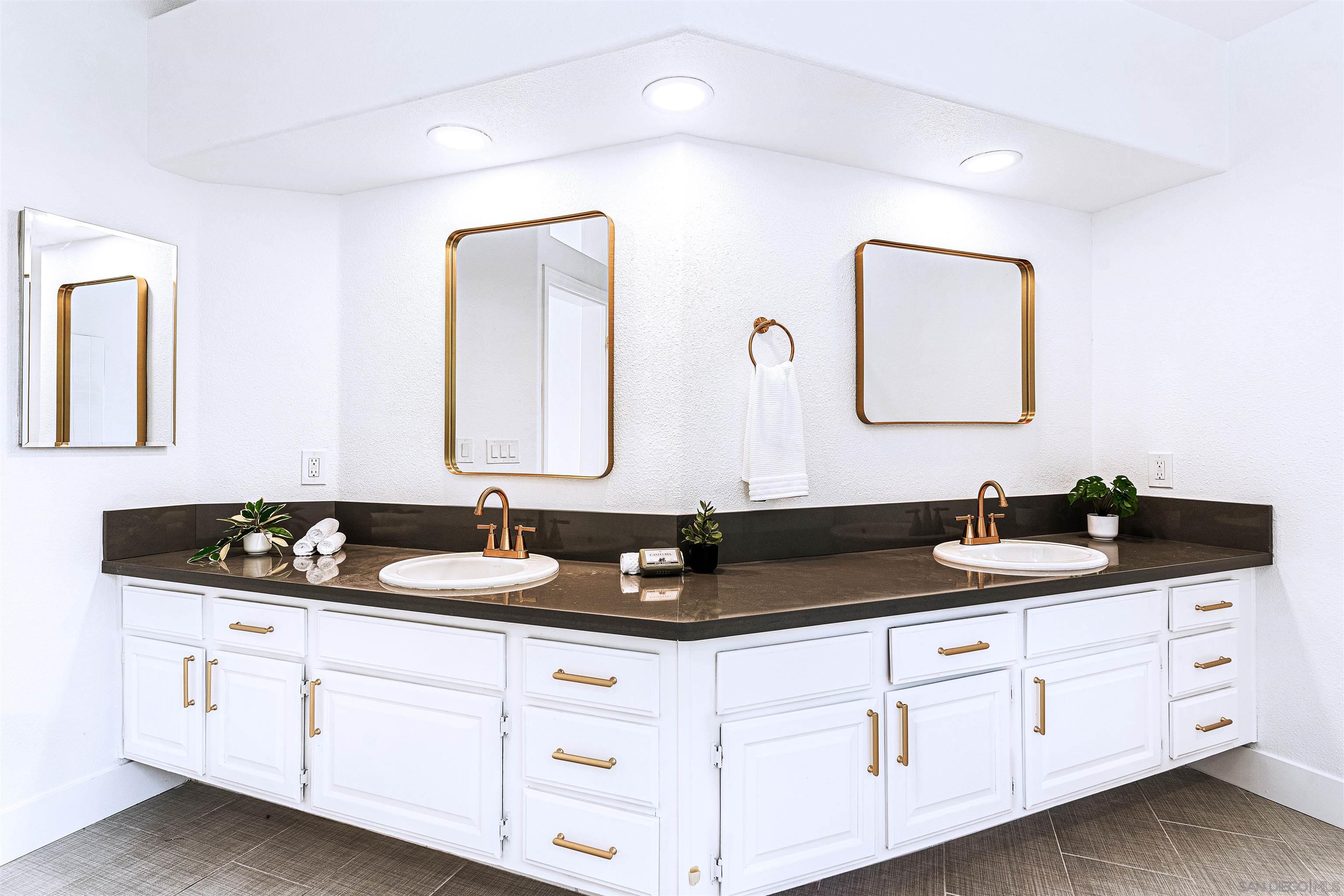 Detail Gallery Image 46 of 75 For 4943  Marin Dr, Oceanside,  CA 92056 - 5 Beds | 3/1 Baths