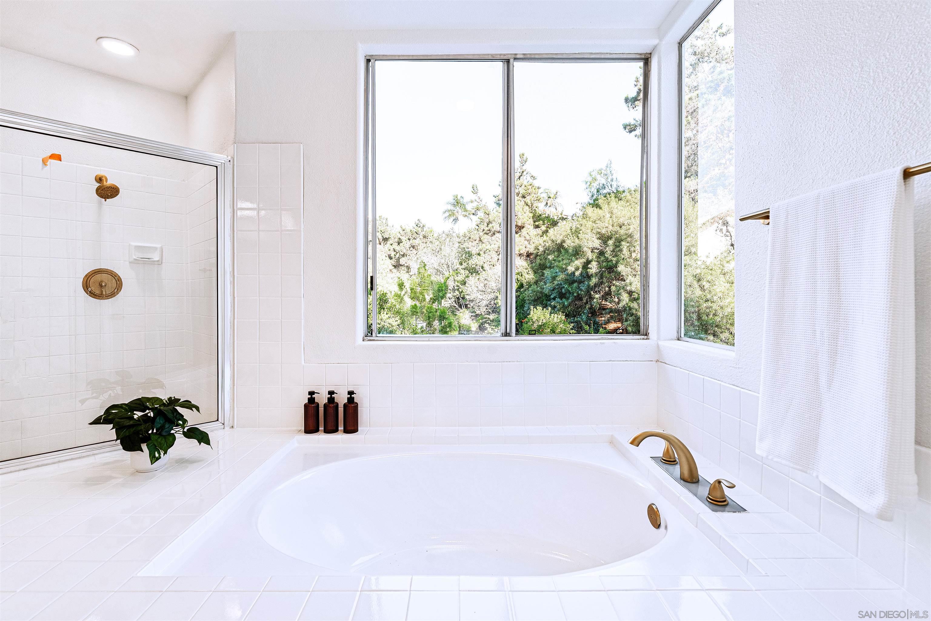 Detail Gallery Image 48 of 75 For 4943  Marin Dr, Oceanside,  CA 92056 - 5 Beds | 3/1 Baths