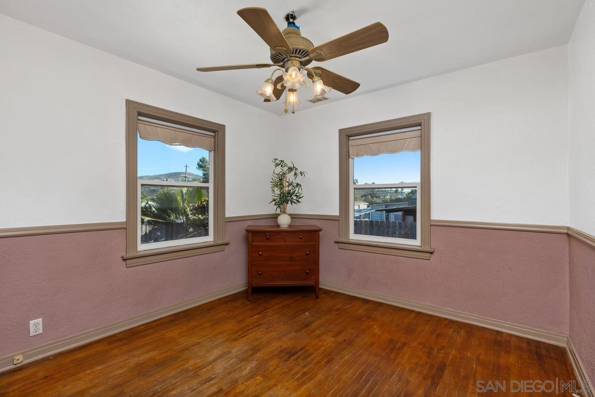 Detail Gallery Image 17 of 29 For 2707  Sweetwater Rd, Spring Valley,  CA 91977 - 3 Beds | 2 Baths