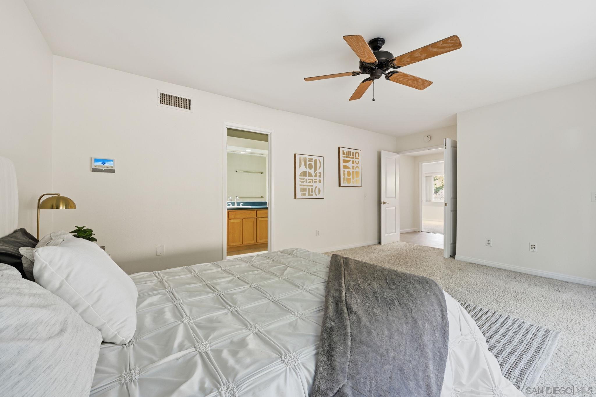 Detail Gallery Image 17 of 40 For 17570  Montero Rd, San Diego,  CA 92128 - 5 Beds | 3 Baths