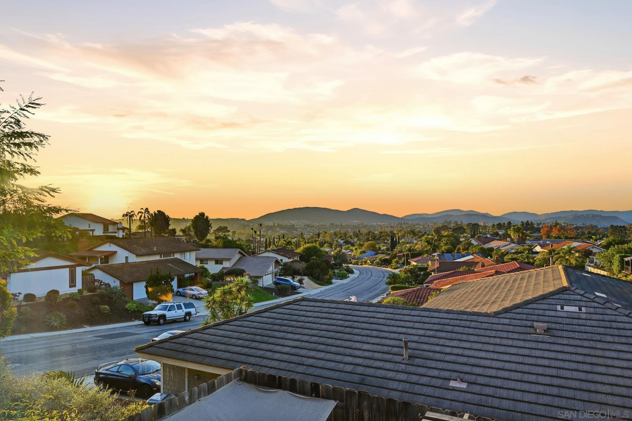 Detail Gallery Image 30 of 40 For 17570  Montero Rd, San Diego,  CA 92128 - 5 Beds | 3 Baths